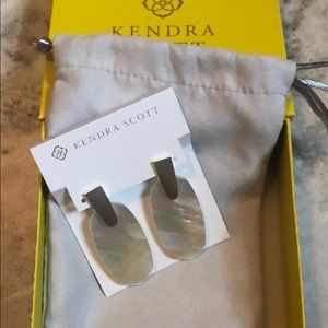 *BRAND NEW* 2018 Kendra Scott Spring Line Earrings